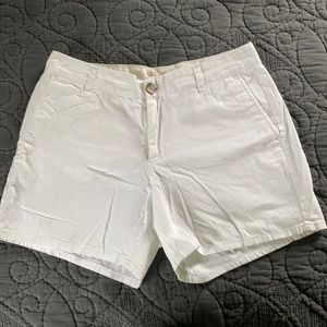 Dockers Women’s Shorts, White Size 6